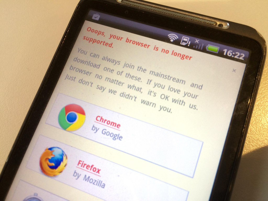 website on a mobile phone urging users to upgrade browser
